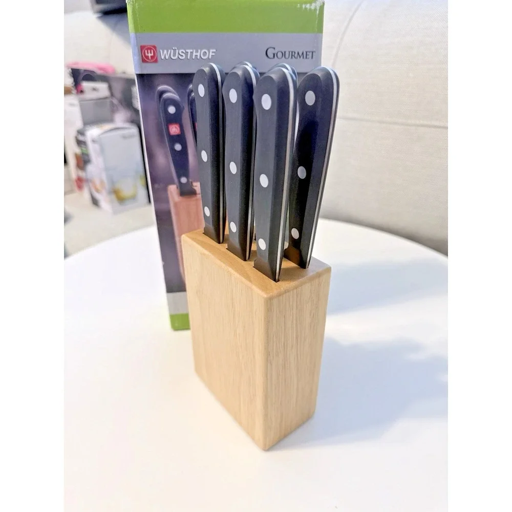 NEW Wusthof Gourmet Steak Knife Set - 7 pc (6 Knives + Block) 4.5